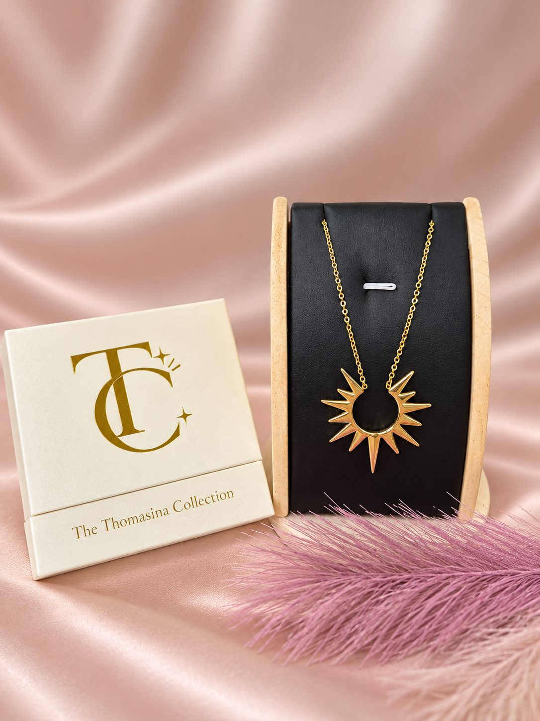 The Solara Sunburst Necklace-Gold